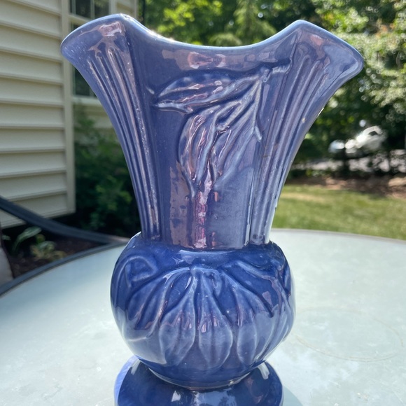 Vintage Made in USA Pottery Vase Floral Pattern - Picture 3 of 8